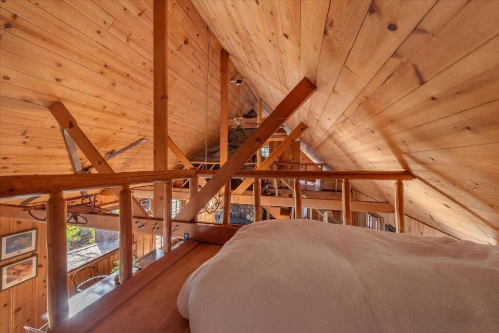 Coziest Cabin In Tahoe W Stone Fireplace Comfy Beds Close To Slopes & Lake Carnelian Bay Exteriör bild