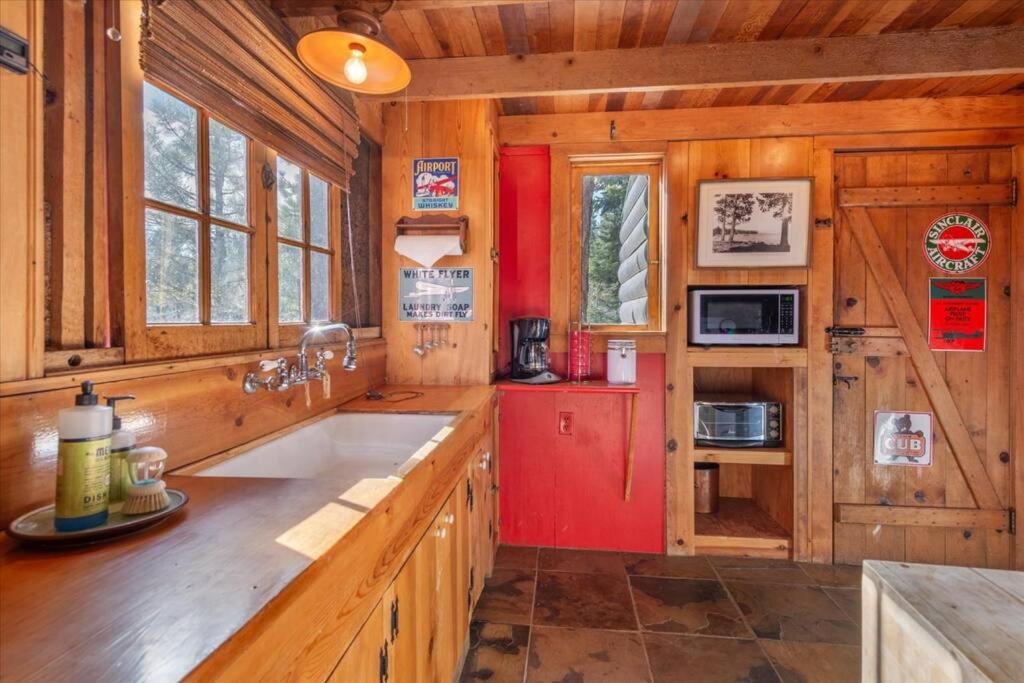 Coziest Cabin In Tahoe W Stone Fireplace Comfy Beds Close To Slopes & Lake Carnelian Bay Exteriör bild