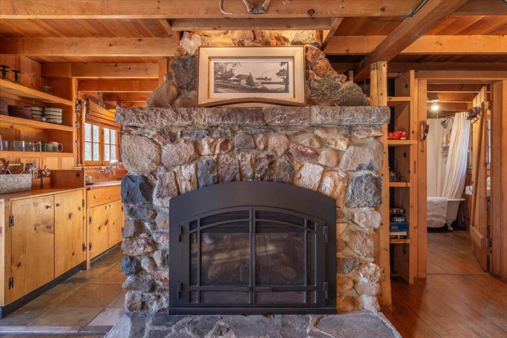 Coziest Cabin In Tahoe W Stone Fireplace Comfy Beds Close To Slopes & Lake Carnelian Bay Exteriör bild
